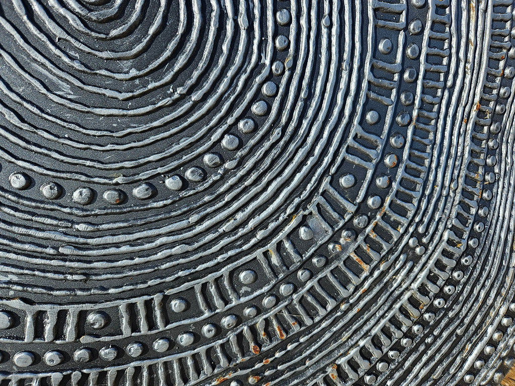 'Language of the Earth I' | 90x90x10cm