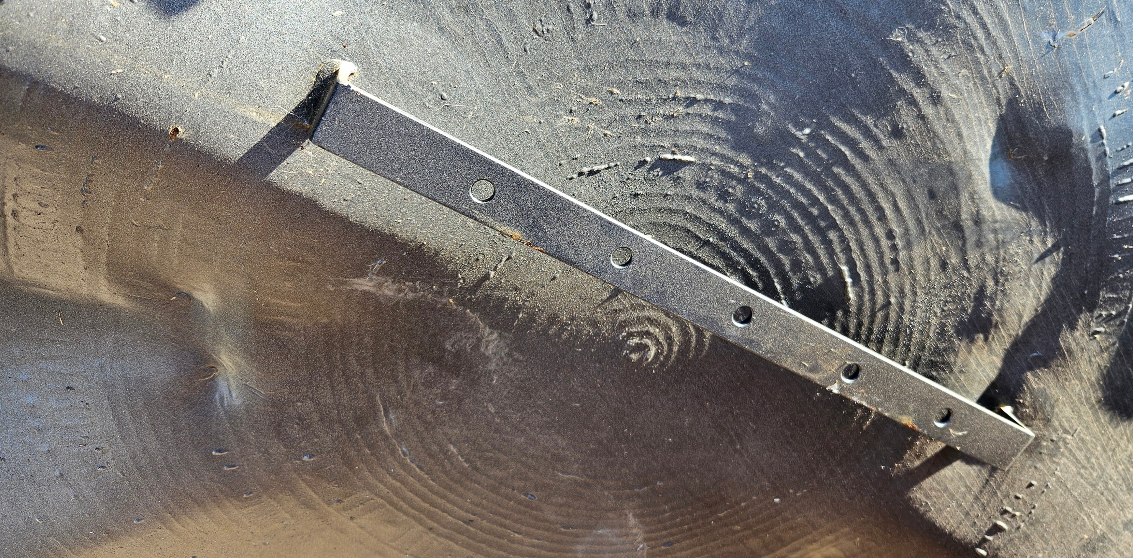 'Language of the Earth I' | 90x90x10cm