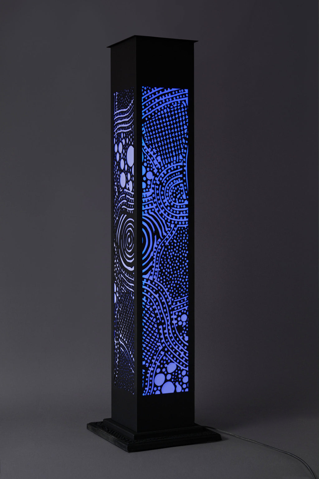 'My Country' Light | 125x32x32cm