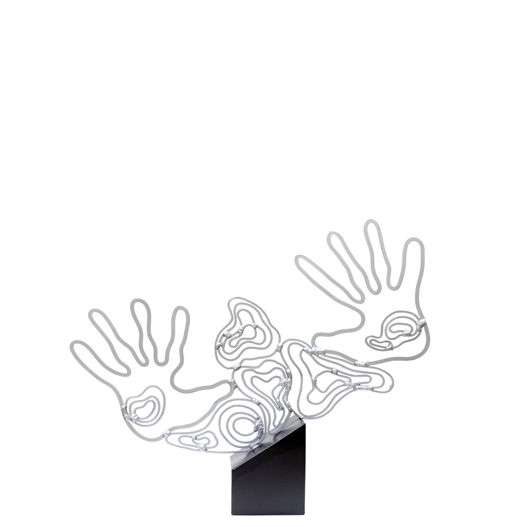 'Handing Down' | 33x41x8cm